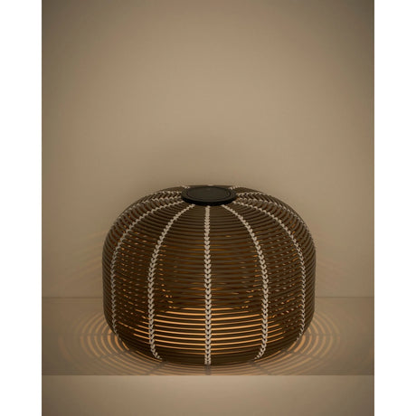 Outdoor-Solar-Tischlampe Garoina aus synthetischem Rattan in Taupe mit LED-Technologie, Ø 50 cm von Kave Home – Bild 7