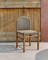 Outdoor-Stuhl Tavira aus massivem Teakholz von Kave Home – Produktbild 6