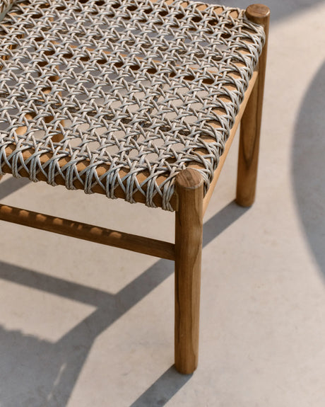 Outdoor-Stuhl Tavira aus massivem Teakholz von Kave Home – Produktbild 7