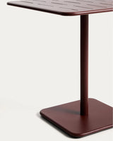 Outdoor-Tisch Brai aus granatrot verzinktem Stahl, 70 x 70 cm von Kave Home – Bild 4