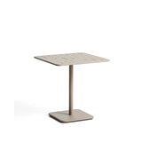 Outdoor-Tisch Brai aus taupefarben verzinktem Stahl, 70 x 70 cm von Kave Home – Bild 3