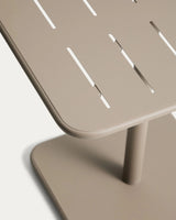 Outdoor-Tisch Brai aus taupefarben verzinktem Stahl, 70 x 70 cm von Kave Home – Bild 5