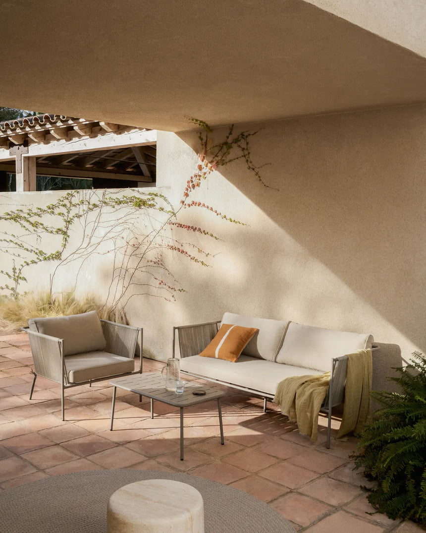 Outdoor-Tisch Zivia aus taupefarben verzinktem Stahl, 90 x 50 cm von Kave Home – Bild 1