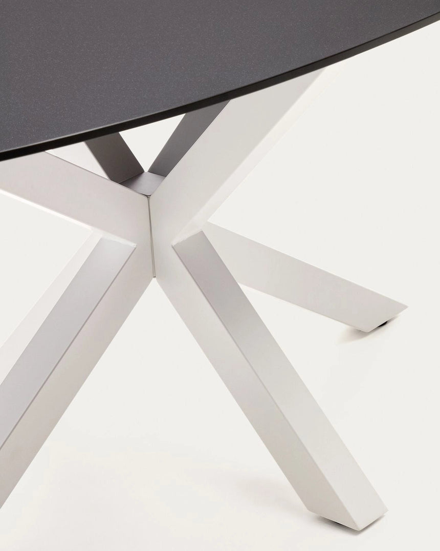 Ovaler Tisch Argo aus mattschwarzem Glas und Stahlbeinen mit weißem Finish Ø 200 x 100 cm von Kave Home – Bild 7