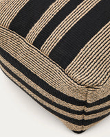 Pouf Aylin aus Baumwolle mit Jutestickerei in Beige und Schwarz 60 x 60 cm von Kave Home – Produktbild 5