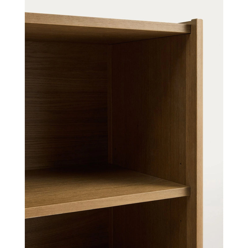 Regal Arelida aus Furnier sowie Massivholz aus Eiche mit hellbraunem Finish 90 x 185 cm von Kave Home – Bild 12