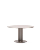 Runder Outdoor-Tisch Sedalis aus Stahl mit taupefarbener Tischplatte aus Aluminium Ø120 cm von Kave Home – Produktbild 7