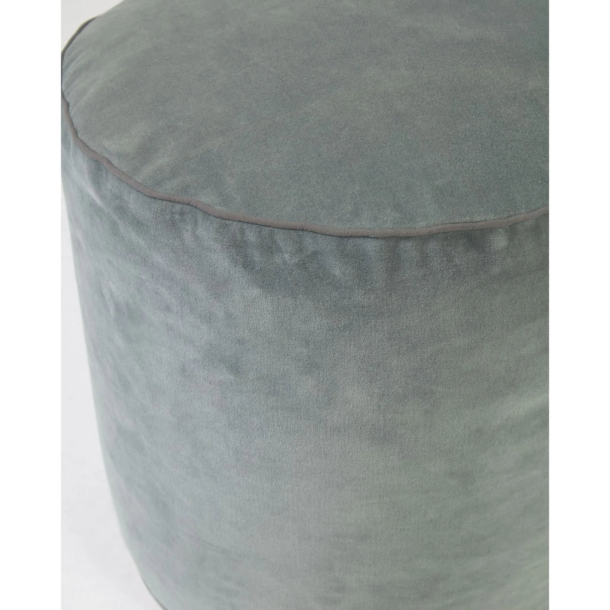 Runder Pouf Brunetta aus Samt dunkeltürkis Ø 40 cm von Kave Home – Bild 4