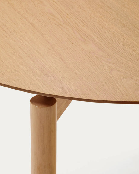 Runder Tisch Indara aus Eschefurnier und massivem Kautschukholz mit naturfarbenem Finish Ø110 cm von Kave Home – Produktbild 2