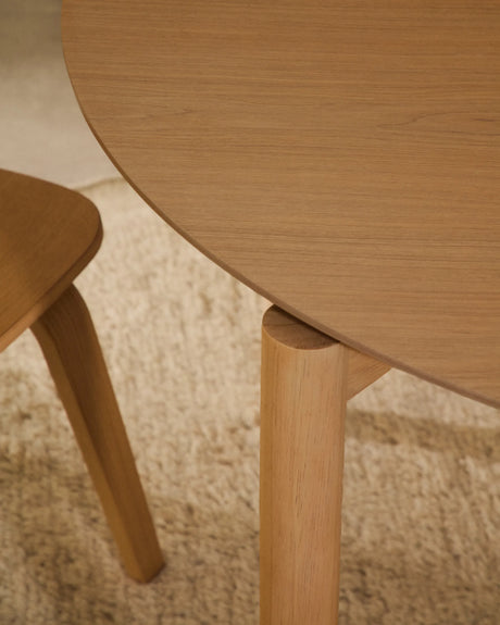 Runder Tisch Indara aus Eschefurnier und massivem Kautschukholz mit naturfarbenem Finish Ø110 cm von Kave Home – Produktbild 5