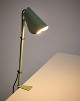 Schreibtischlampe mit Klemme Jula aus grünem Metall von Kave Home – Bild 5