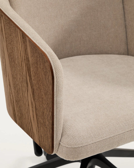 Schreibtischstuhl Madai aus brauner Chenille und Eschenfurnier in Nussbaum-Optik, FSC Mix Credit von Kave Home – Produktbild 8
