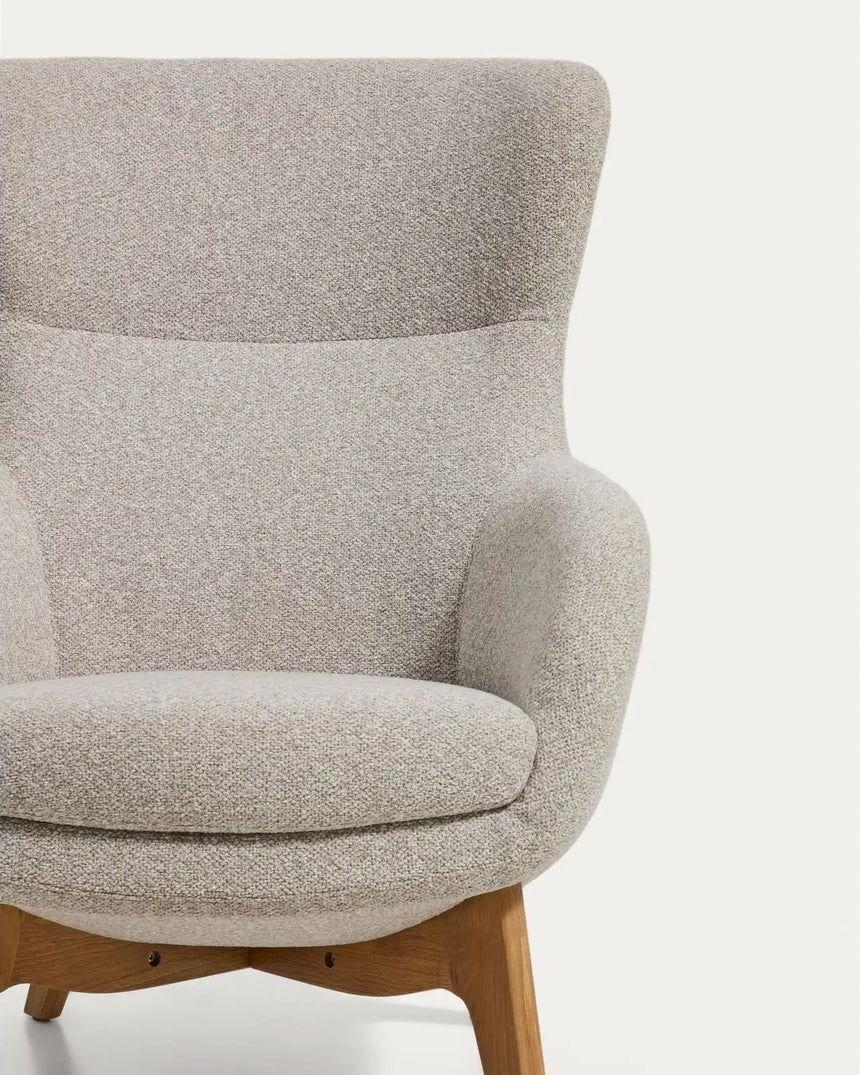 Sessel Adiran mit dicker Chenille und Beinen aus massivem Eichenholz von Kave Home – Bild 7