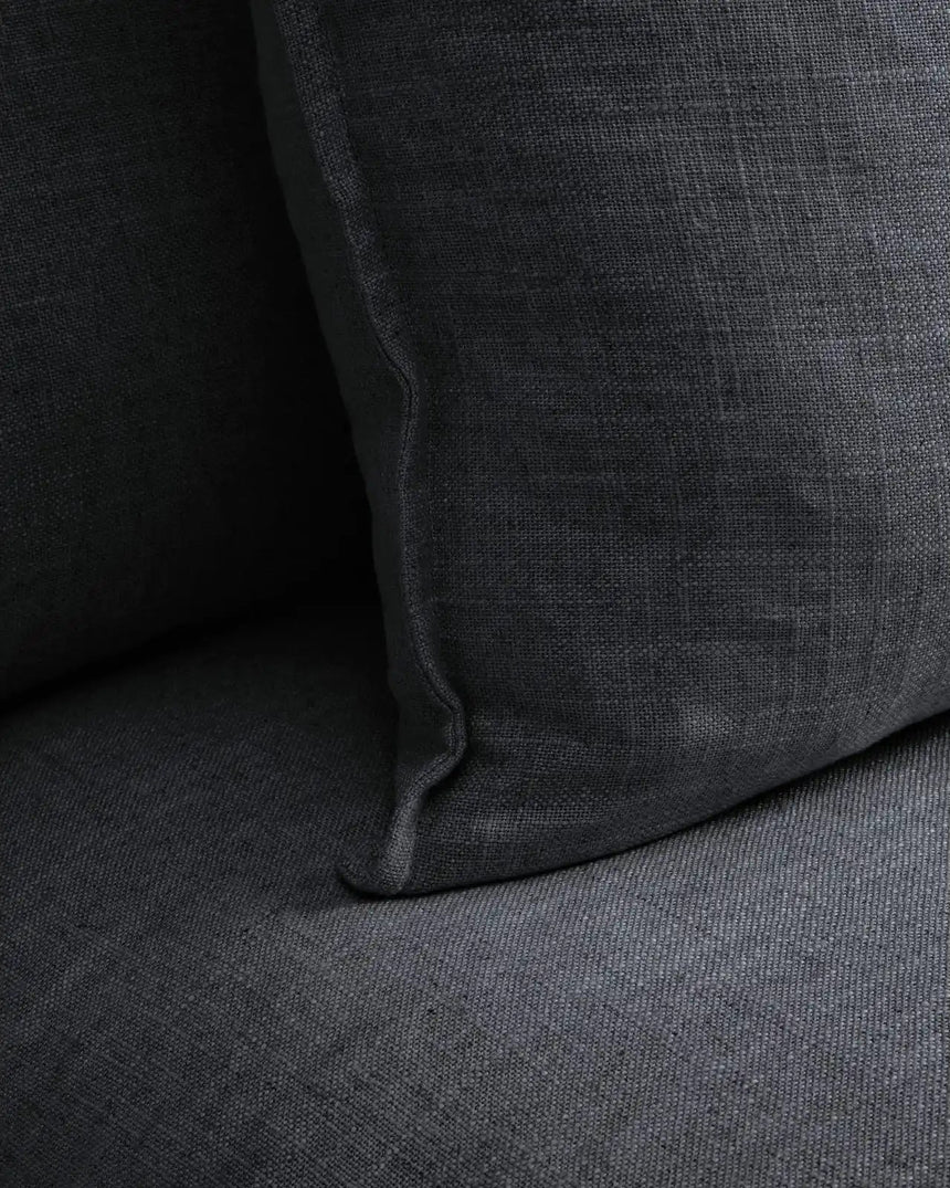Sessel Anarela mit abnehmbarem Bezug aus Leinen und Viskose in Dunkelgrau, 90 cm, FSC Mix Credit von Kave Home – Bild 5