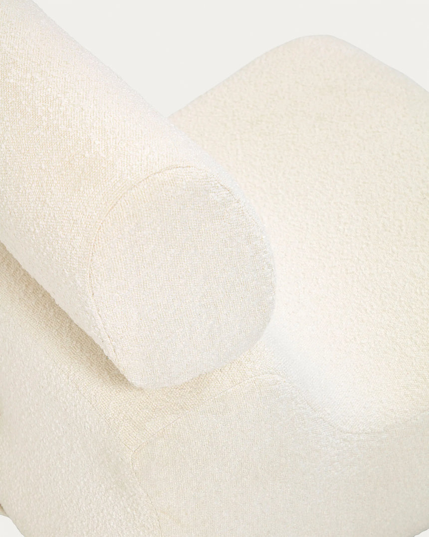 Sessel Club mit Bouclé-Stoff in Weiß von Kave Home – Produktbild 3