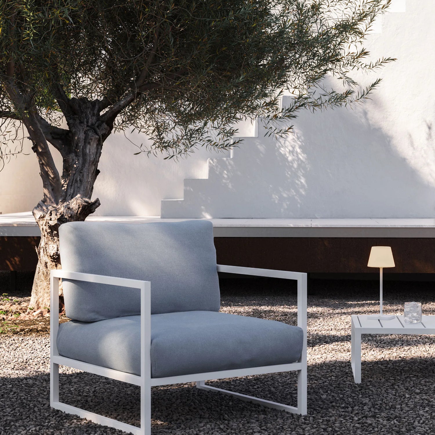 Sessel Comova 100% outdoor blau und Aluminium weiss von Kave Home – Produktbild 5
