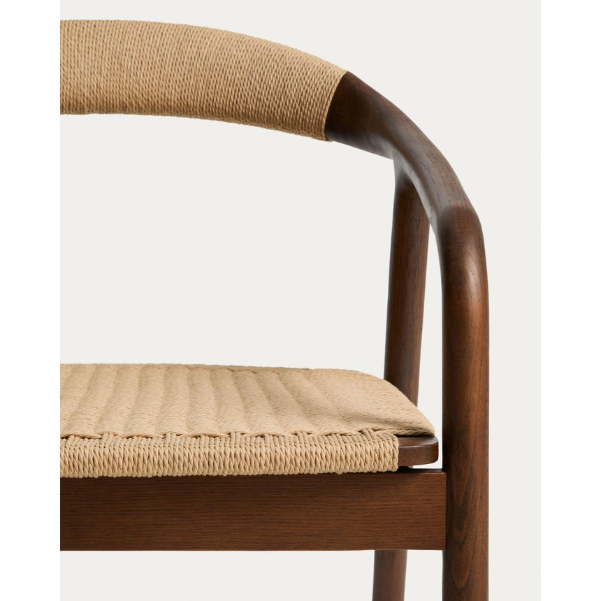 Sessel Derile aus massivem Eichenholz mit Nussbaum-Finish und beigem Papierseil 100% FSC von Kave Home – Bild 8