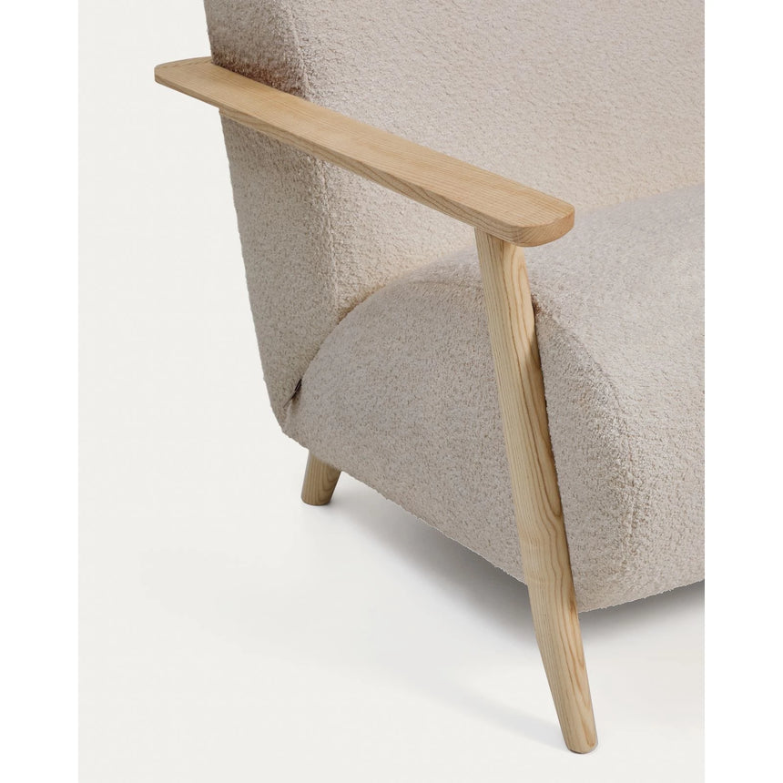 Sessel Meghan in beigem, schwer entflammbarem Lammfellimitat mit massivem Eschenholz mit naturfarbenem Finish, FSC Mix Credit von Kave Home – Produktbild 7