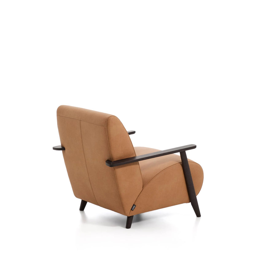 Sessel Meghan in braunem Leder mit massivem Eschenholz mit wengefarbenem Finish, FSC Mix Credit von Kave Home – Produktbild 6