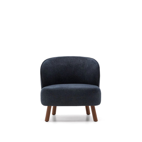Sessel Ulit aus blaugrauer Chenille mit Beinen aus massivem Eschenholz mit Nussbaum-Finish von Kave Home – Bild 5