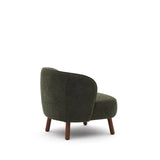 Sessel Ulit aus grüner Chenille mit Beinen aus massivem Eschenholz mit Nussbaum-Finish von Kave Home – Bild 4