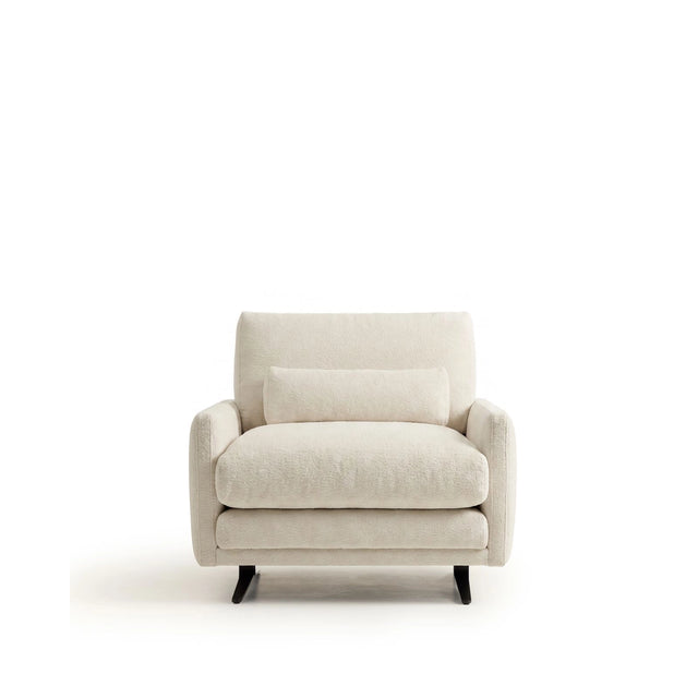 Sessel Veliro mit Samt oder Chenille und Stahlbeinen mit schwarzem Finish FSC Mix Credit von Kave Home – Bild 1