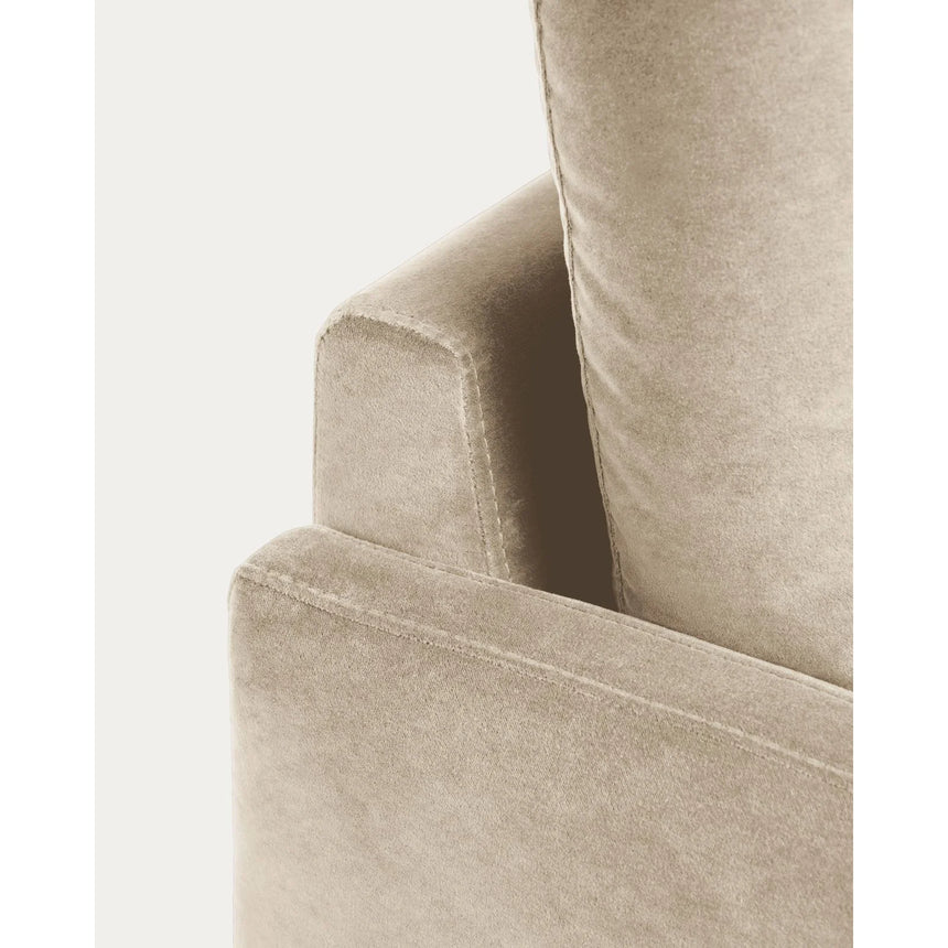 Sessel Veliro mit perlfarbenem Samt und Stahlbeinen mit schwarzem Finish FSC Mix Credit von Kave Home – Bild 8