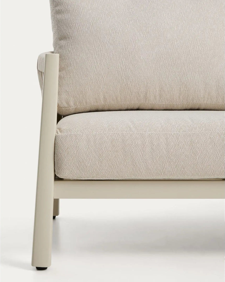 Set Aleria mit 3-Sitzer-Sofa, 2 Sesseln und Couchtisch aus Aluminium und synthetischem Seil in Ecru von Kave Home – Bild 5