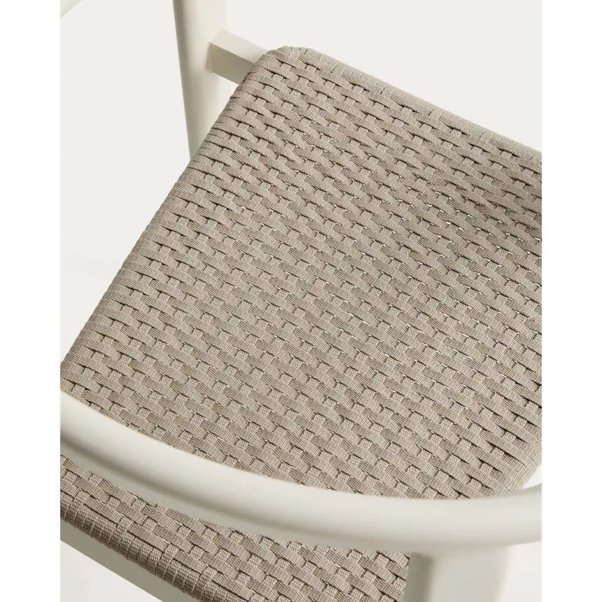 Set Erice mit 6 Stapelstühlen aus Aluminium und Seil und einem Tisch aus Aluminium und gehärtetem Glas in Ecru, 230 x 100 cm von Kave Home – Bild 5