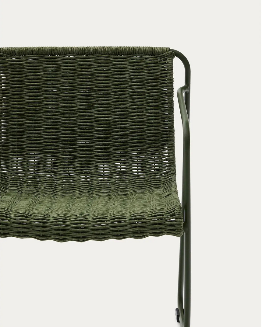 Set Maurina mit Tisch aus verzinktem Stahl und grünen Kacheln sowie 6 Stapelstühlen aus verzinktem Stahl und grünem Seil, 223 x 101 cm von Kave Home – Bild 2