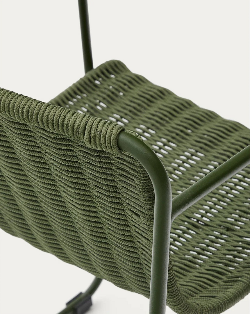Set Maurina mit Tisch aus verzinktem Stahl und grünen Kacheln sowie 6 Stapelstühlen aus verzinktem Stahl und grünem Seil, 223 x 101 cm von Kave Home – Bild 5