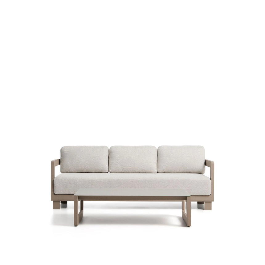 Set Nerano mit 3-Sitzer Sofa und Couchtisch aus Aluminium in Taupe von Kave Home – Bild 1