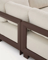 Set Nerano mit 5-Sitzer-Ecksofa, Sessel und Couchtisch aus gehärtetem Glas und Aluminium von Kave Home – Bild 7