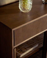Sideboard Helvine 4 Türen 4 Schubladen Eichenfurnier mit Nussbaum-Finish und gehärtetes Glas 200 x 80 cm FSC 100% von Kave Home – Bild 3