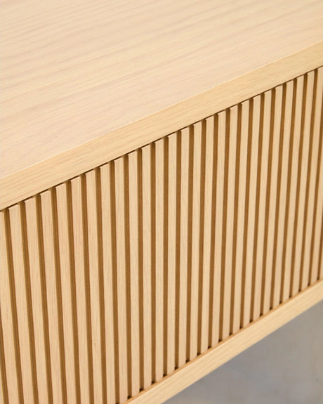 Sideboard Helvine mit 5 Türen und 5 Schubladen aus Eichenfurnier und gehärtetem Glas, 245 x 80 cm, FSC 100 % von Kave Home – Bild 6