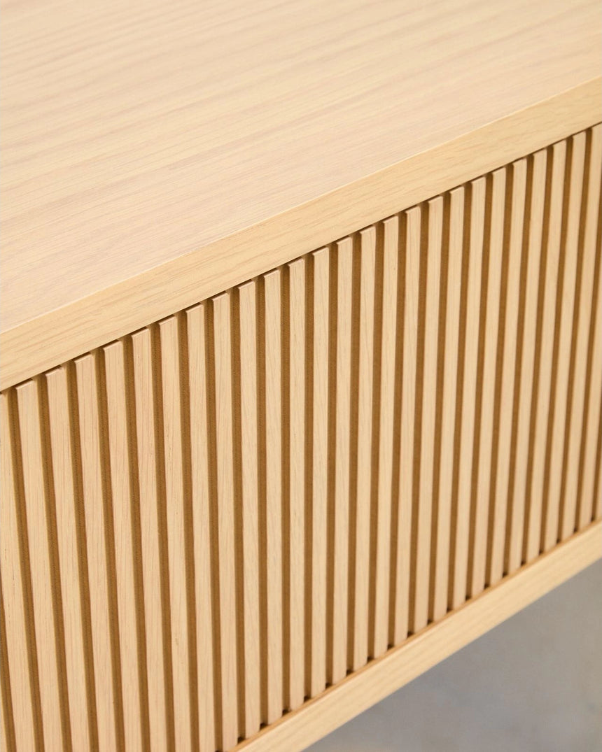 Sideboard Helvine mit 5 Türen und 5 Schubladen aus Eichenfurnier und gehärtetem Glas, 245 x 80 cm, FSC 100 % von Kave Home – Bild 6