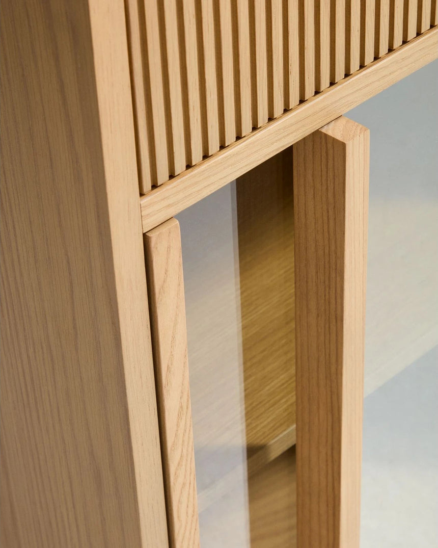 Sideboard Helvine mit 5 Türen und 5 Schubladen aus Eichenfurnier und gehärtetem Glas, 245 x 80 cm, FSC 100 % von Kave Home – Bild 7