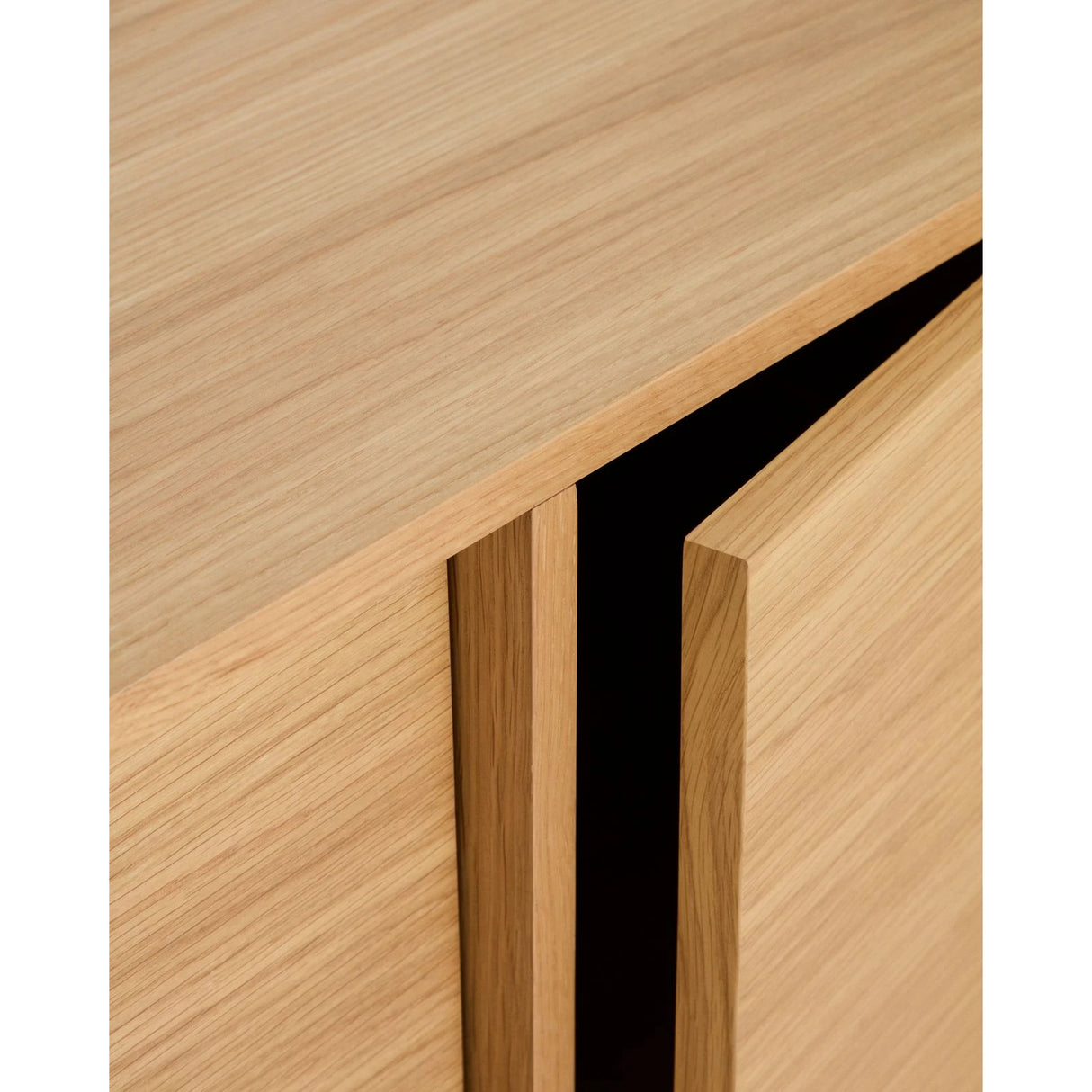Sideboard Onix aus Eichenfurnier mit Naturton-Finish 100 x 80 cm FSC Mix Credit von Kave Home – Bild 7