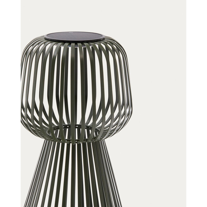 Solar-Tischlampe Reiba aus grünem Metall von Kave Home – Bild 7