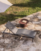 Sonnenliege Lesina aus Aluminium und graphitgrauem Texteline von Kave Home – Bild 2