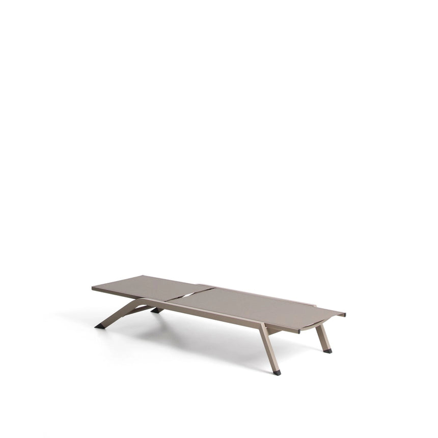 Stapelbare Sonnenliege Capraia aus Aluminium von Kave Home – Bild 1