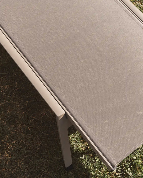 Stapelbare Sonnenliege Capraia aus Aluminium von Kave Home – Bild 4