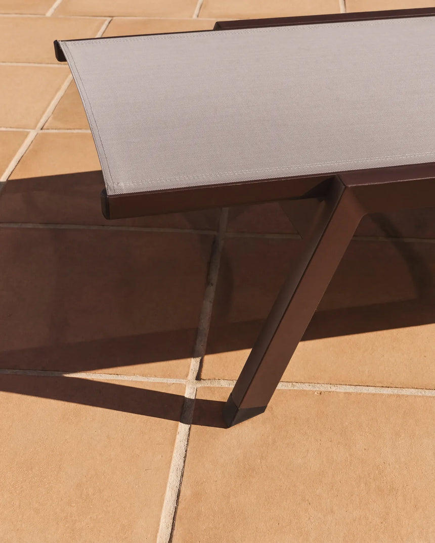 Stapelbare Sonnenliege Capraia aus Aluminium in Taupe von Kave Home – Bild 3