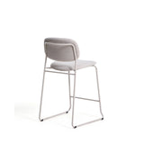 Stapelbarer Hocker Meli mit Chenille und Beinen aus Metall, FSC Mix Credit, 65 cm  von Kave Home – Bild 4