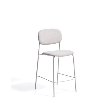 Stapelbarer Hocker Meli mit beiger Chenille und Beinen aus beigem Metall, FSC Mix Credit, 65 cm von Kave Home – Bild 1