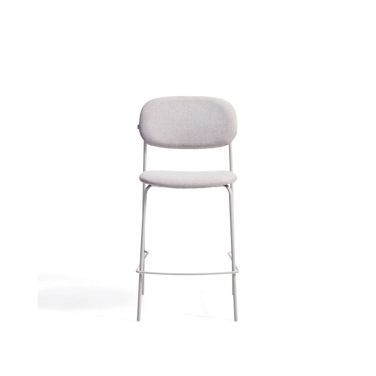 Stapelbarer Hocker Meli mit beiger Chenille und Beinen aus beigem Metall, FSC Mix Credit, 65 cm von Kave Home – Bild 6
