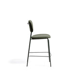 Stapelbarer Hocker Meli mit grüner Chenille und Beinen aus grünem Metall, FSC Mix Credit, 65 cm von Kave Home – Bild 5
