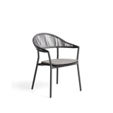 Stapelbarer Outdoor-Stuhl Alimia aus Aluminium und Synthetikseil von Kave Home – Bild 1