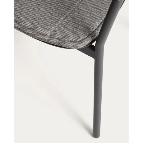 Stapelbarer Outdoor-Stuhl Alimia aus Aluminium und Synthetikseil von Kave Home – Bild 11