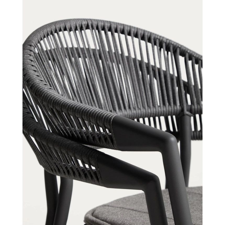 Stapelbarer Outdoor-Stuhl Alimia aus Aluminium und Synthetikseil von Kave Home – Bild 12